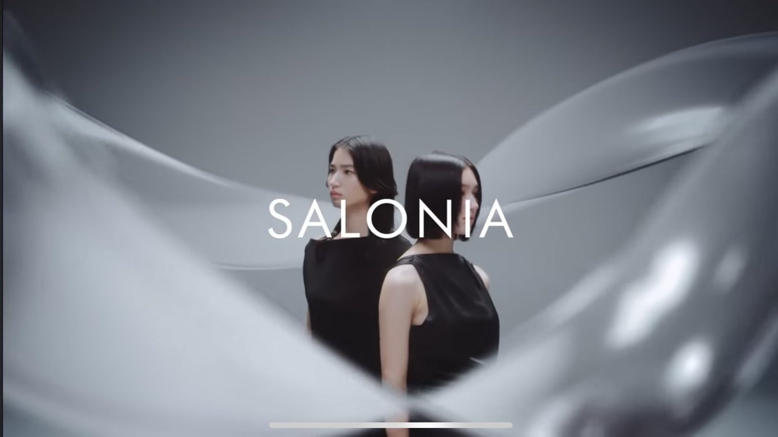 SALONIA SMOOTH SHINE HAIR STRAIGHTENER / CURLING HAIR IRON